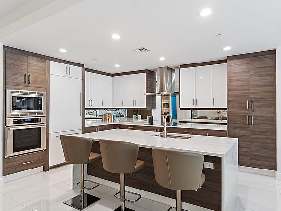 5th image of 2720 Donald Ross Road #202