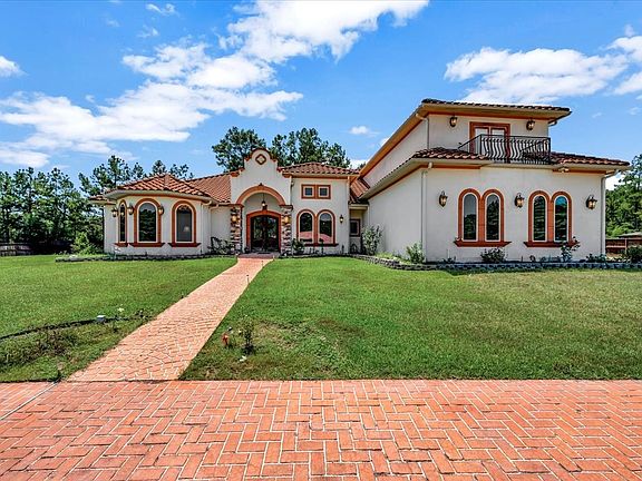 5th image of 221 Eagle Creek Dr