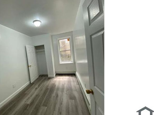 26 Mulberry St APT 1