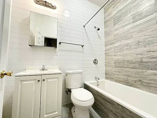 Rented by Bruma Realty LLC | media 6