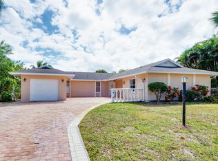2322 SE Fruit Ave, Port Saint Lucie, FL 34952