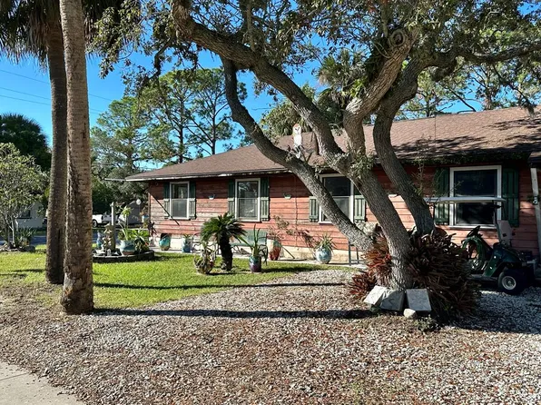 1173 Whiddon Ave, Cedar Key, FL 32625