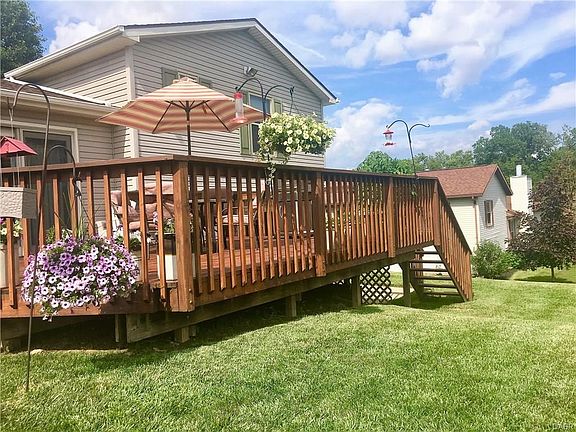 3rd image of 11255 Carriage Hill Dr