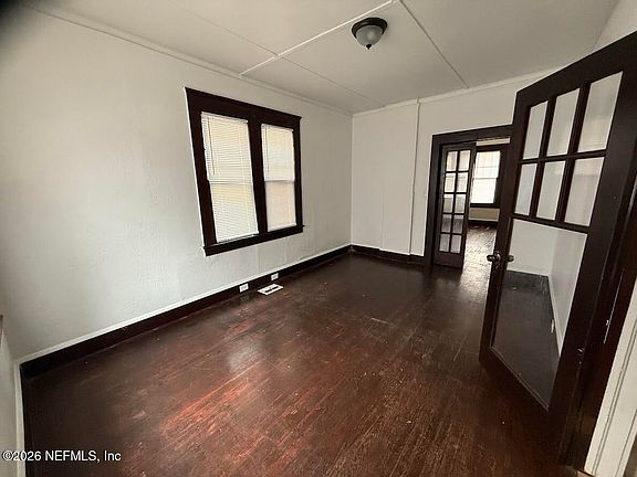 5th image of 2036 MONCRIEF Road