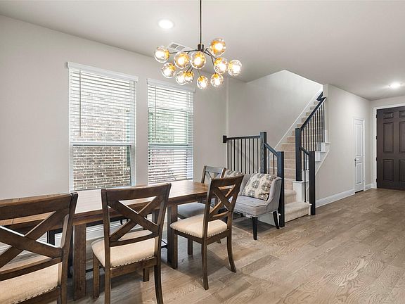 4th image of 2807 Woodland Ct