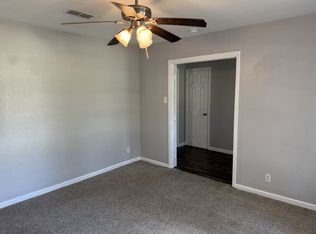 1833 Skyline Dr, Sherman, TX 75092