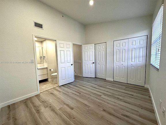 4th image of 701 SW 148th Ave #1066