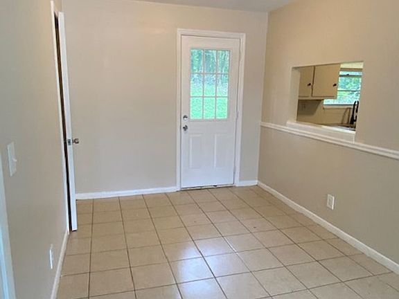 5th image of 5838 Fairchild Dr