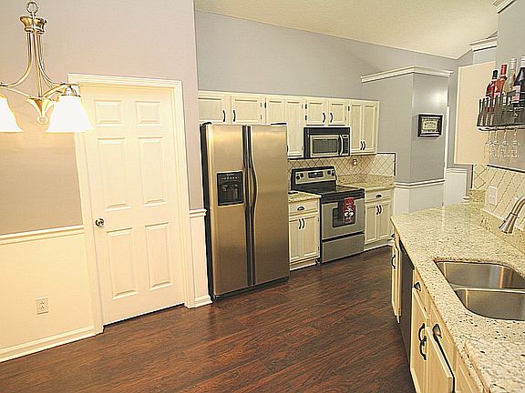 4th image of 7030 Spandril Ln