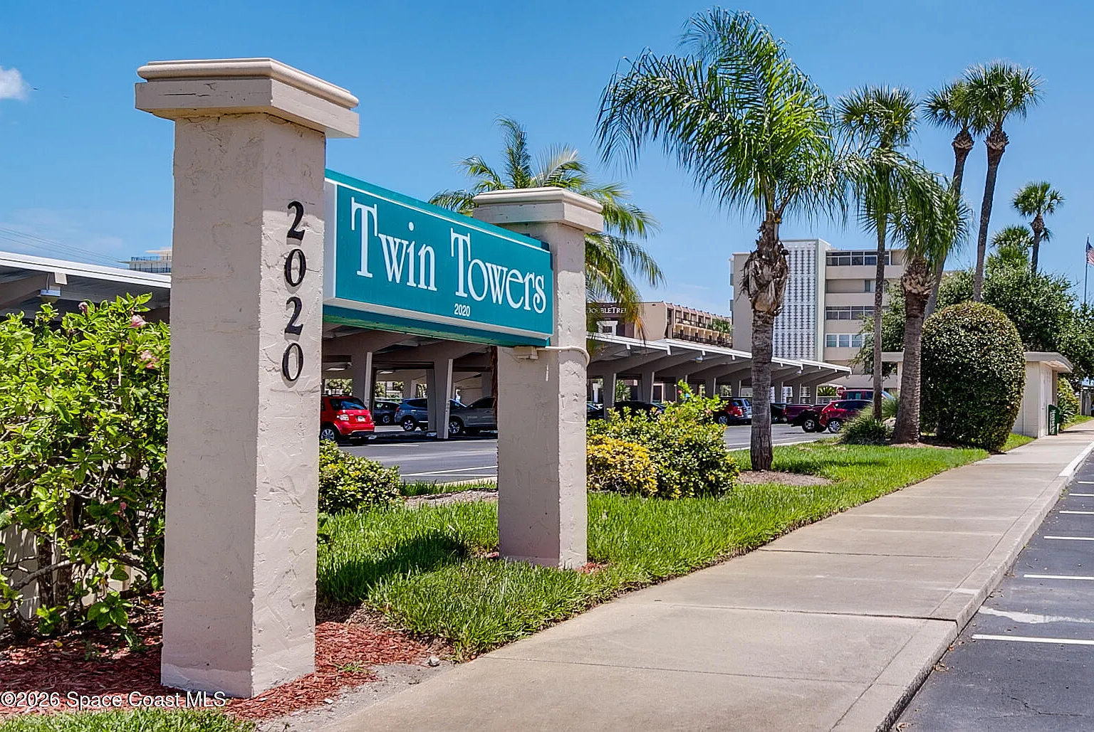 2 bed, 2.0 bath, 912 sqft, $3,000 — Photo 1
