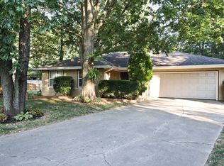 1556 E Price St, Springfield, MO 65804