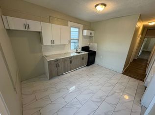 46 Fabyan Pl, Newark, NJ 07108