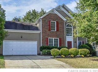 10118 Glencrest Dr, Huntersville, NC 28078