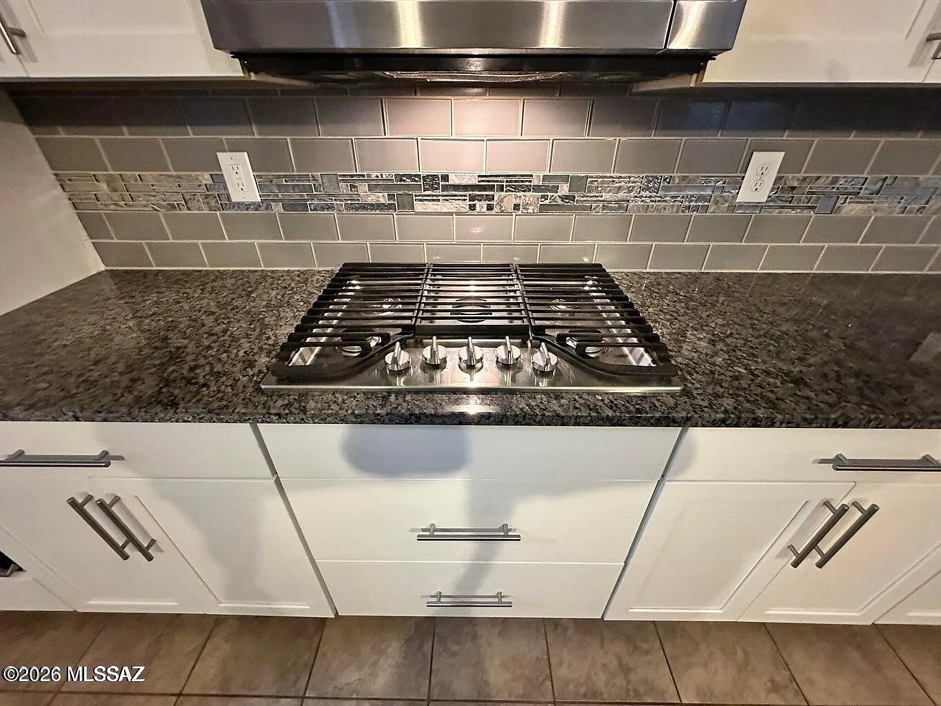 4 bed, 2.5 bath, 2184 sqft, $2,250 — Photo 3