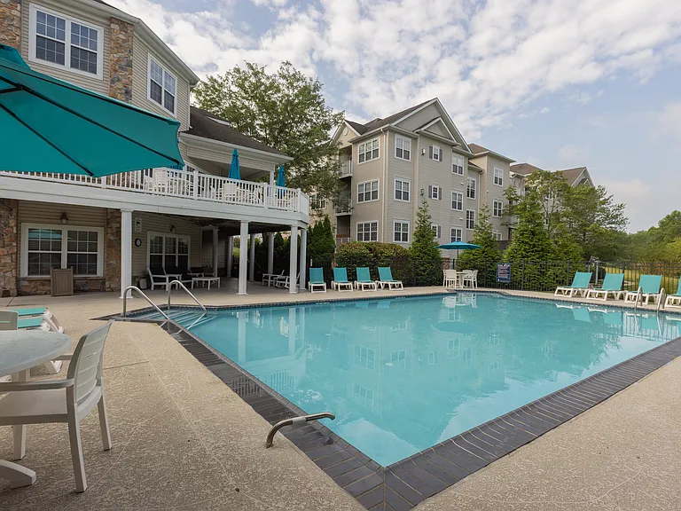 Saucon View Apartments — Photo 8