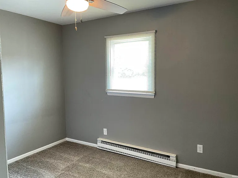 225 Marcelle Dr — Photo 10