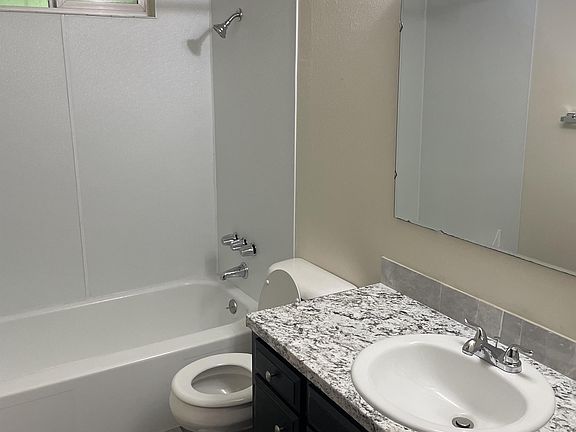 3rd image of 905 Webb St SE #90512