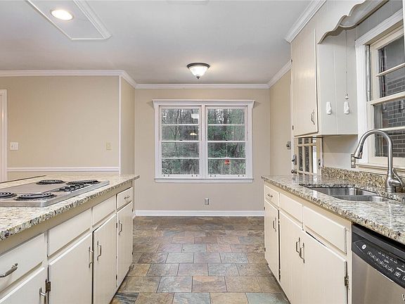 5th image of 4308 Northwood Lake Dr W