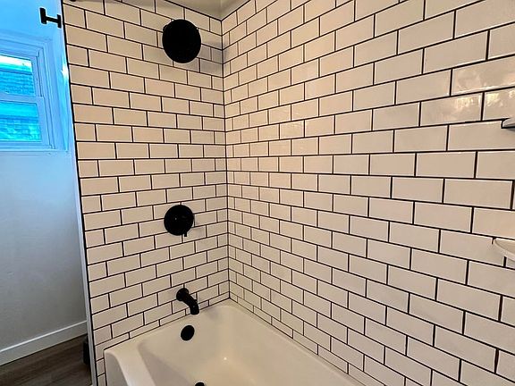 2nd image of 201 Lincoln Ave #3