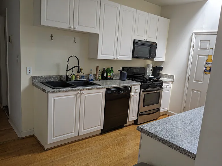 1179 N Highland Ave NE #3 — Photo 4