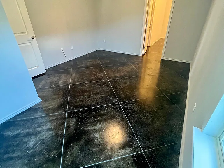 5009 Weiblen St — Photo 6