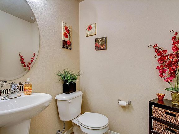 5th image of 9687 Desert Lily Cir