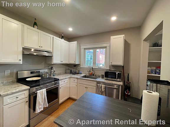 2nd image of 17 Belmont Sq
