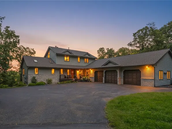 1211 Birch Drive, Hudson, WI 54016