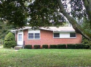 324 Manor Dr, Ann Arbor, MI