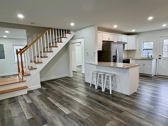 2nd image of 13 Hiramar Rd