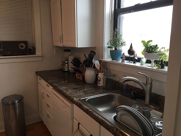 2nd image of 1822 W Berteau Ave APT 3