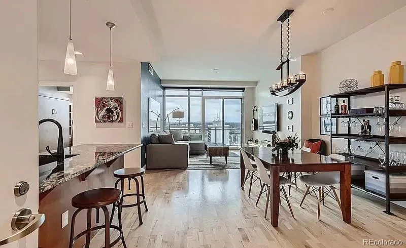 2 bed, 2.0 bath, 1142 sqft, $3,595 — Photo 4