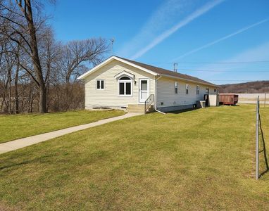 304 Breezy Point Drive, Pardeeville, WI, 53954