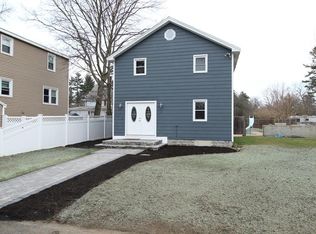 12 Hoover Rd, Tewksbury, MA 01876