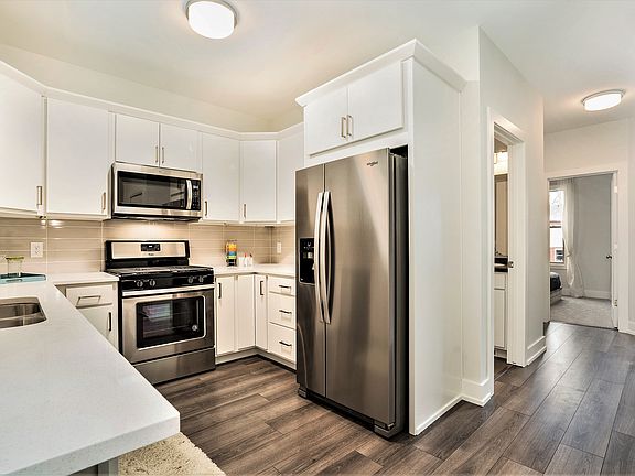 3rd image of 2050 Celadon Dr NE #T2bkbq