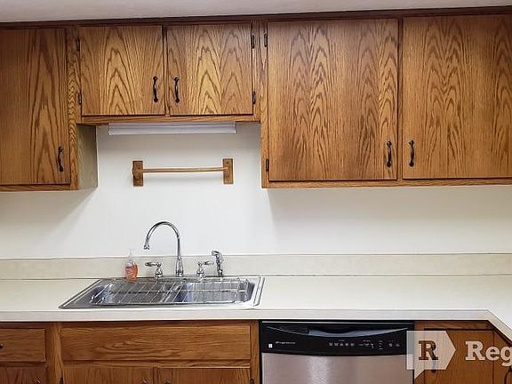 3rd image of 5049 Marden Ct