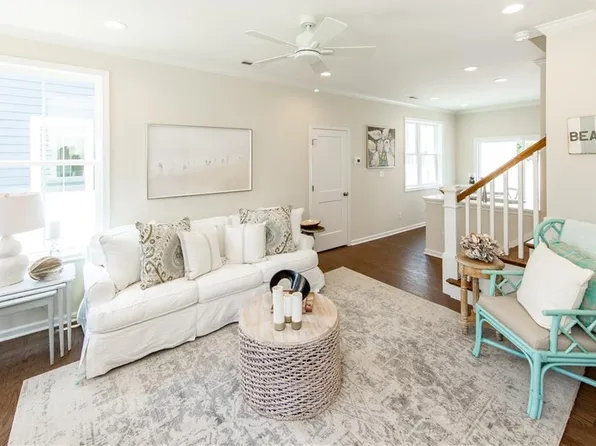 320 25th 1/2 St, Virginia Beach, VA 23451