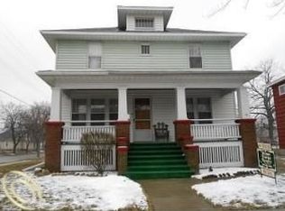 1304 Howard St, Port Huron, MI