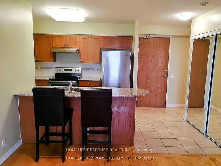 1720 Eglinton Ave E #LPH8 — Photo 19