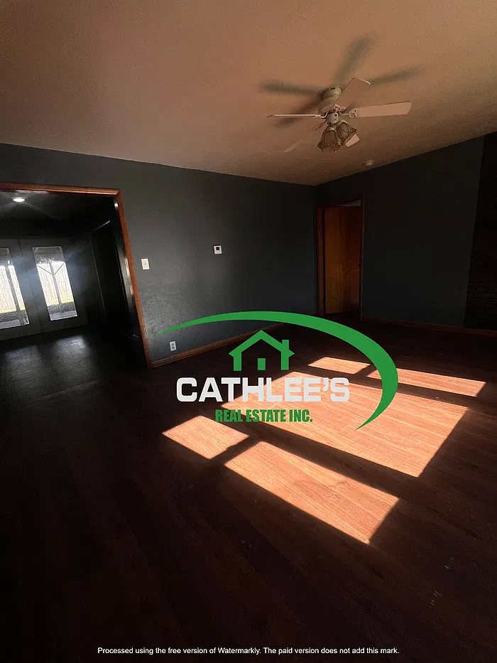 2 bed, 1.0 bath, $750 — Photo 3