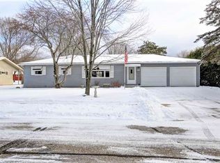 1005 Saint Marks St, Rothschild, WI 54474