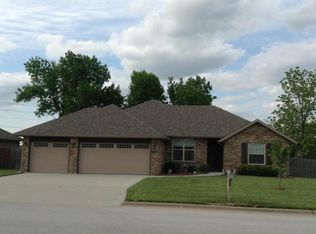 3949 W Durango Ct, Springfield, MO 65810