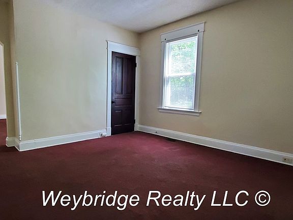 4th image of 1430 Beech Ave