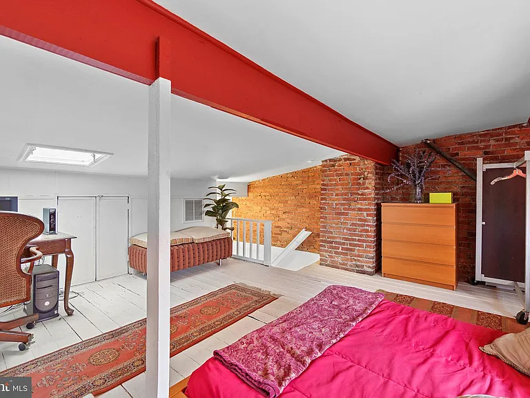1501 Crittenden St NW — Photo 42