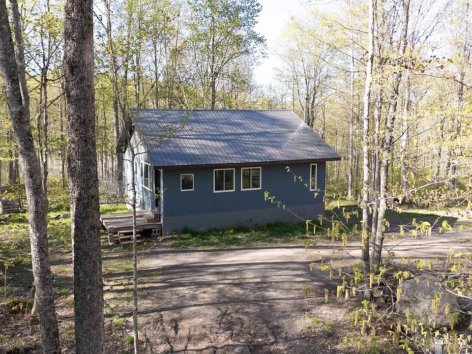 1st image of 549 Sheltrow Rd