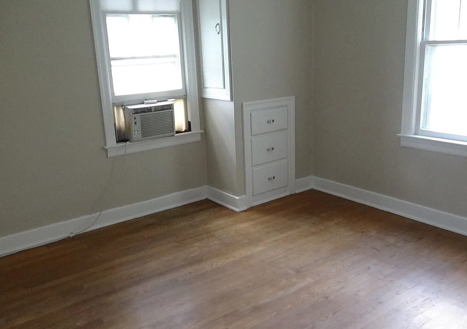 Thurston 812-814 — Photo 3