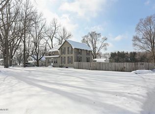 9126 Cleveland Ave, Baroda, MI 49101