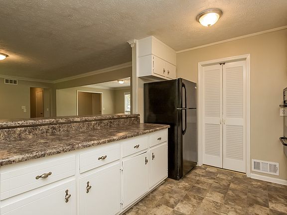 5th image of 3983 Plantation Dr