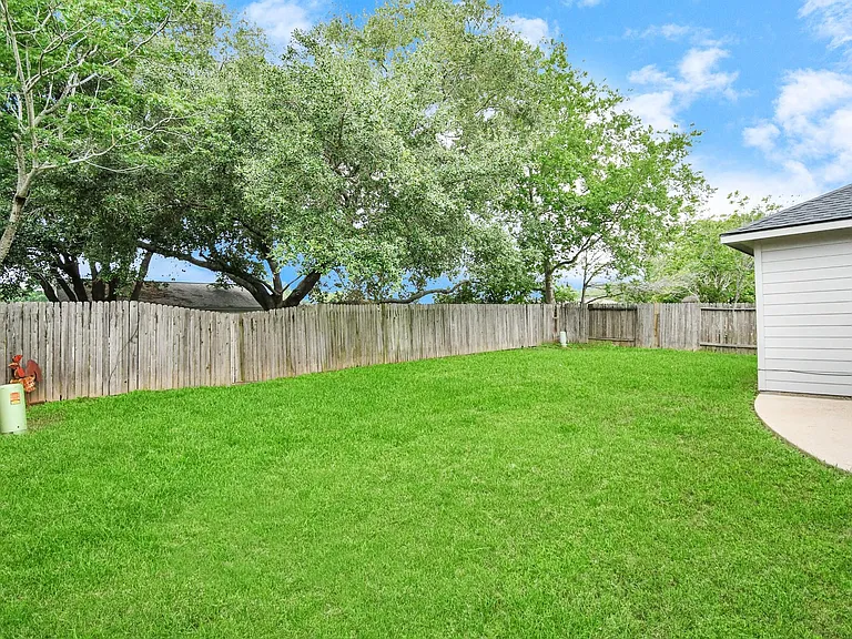 24118 Wild Horse Ln — Photo 4