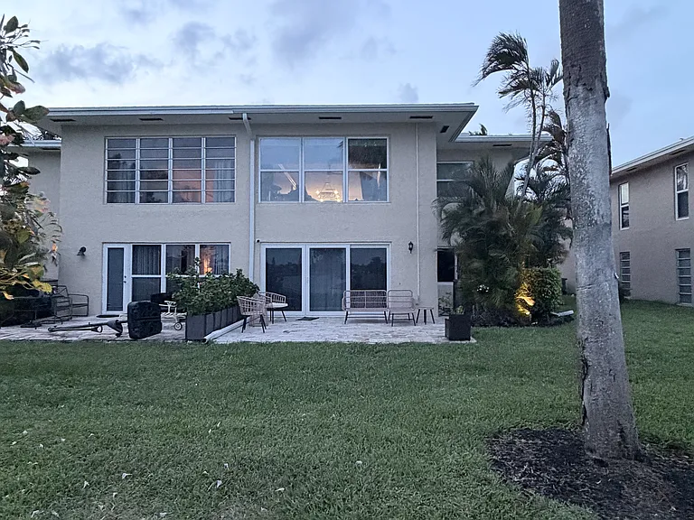 5912 Via Delray #B — Photo 8